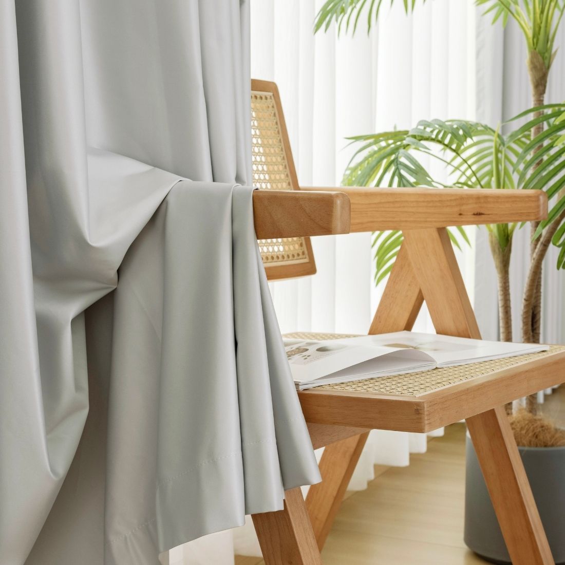 2 Panels 100% Blackout Curtains for Living Room Thermal Insulated Bedroom Darkening Drapes