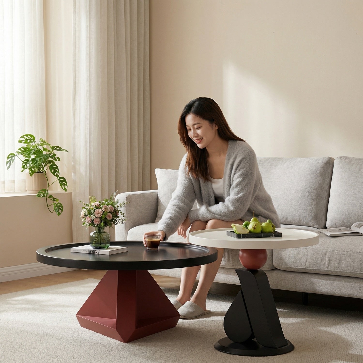 مجموعة طاولات متداخلة موفرة للمساحة من AAF FURNITURE لغرفة المعيشة الحديثة