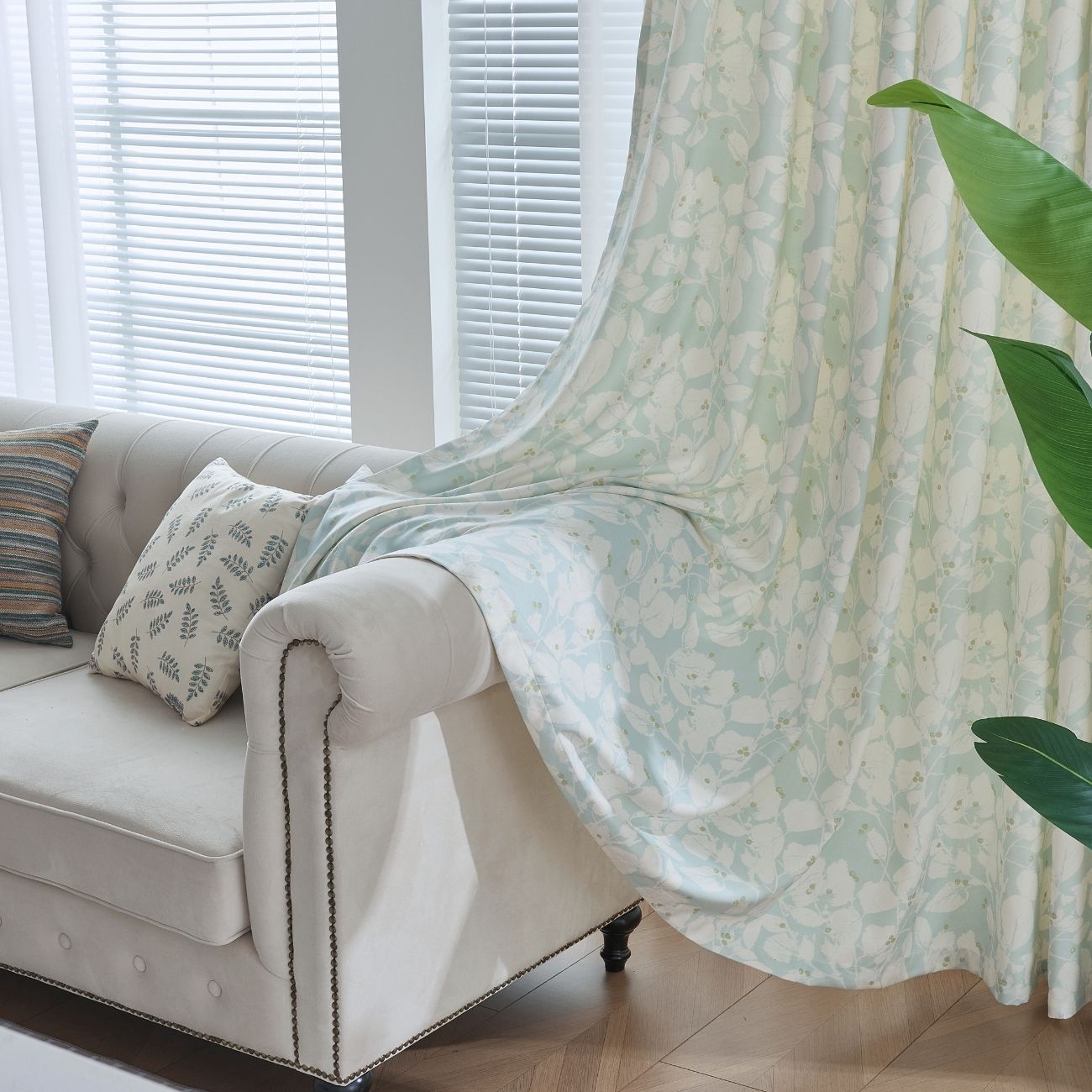 2 Panels 100% Blackout Curtains for Living Room Thermal Insulated Bedroom Darkening Drapes